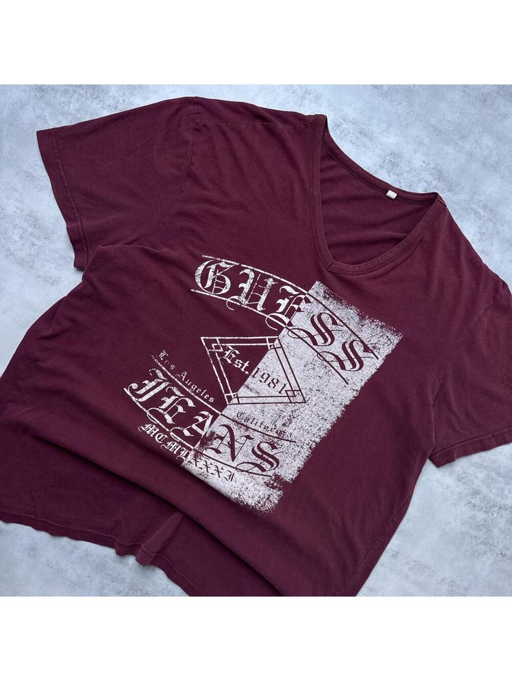 Y2K Guess Burgundy Grunge Distressed T shirt - Picture 2 of 8